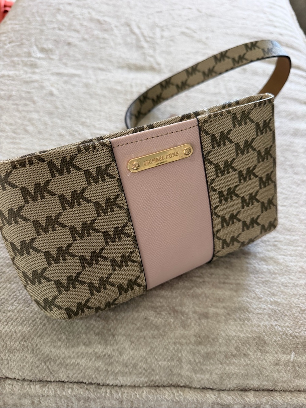 Michael Kors Mini Crossbody
